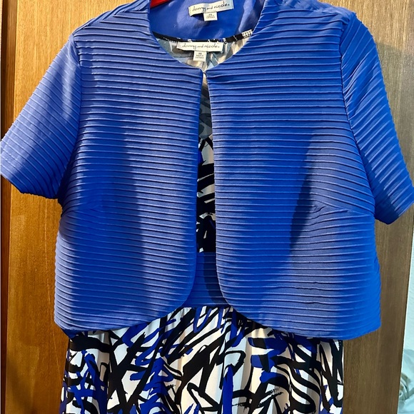 Floral Danny & Nicole Dress with Royal Blue Shrug Jacket - Picture 4 of 4